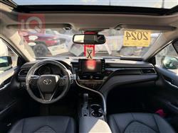 تۆیۆتا کامری